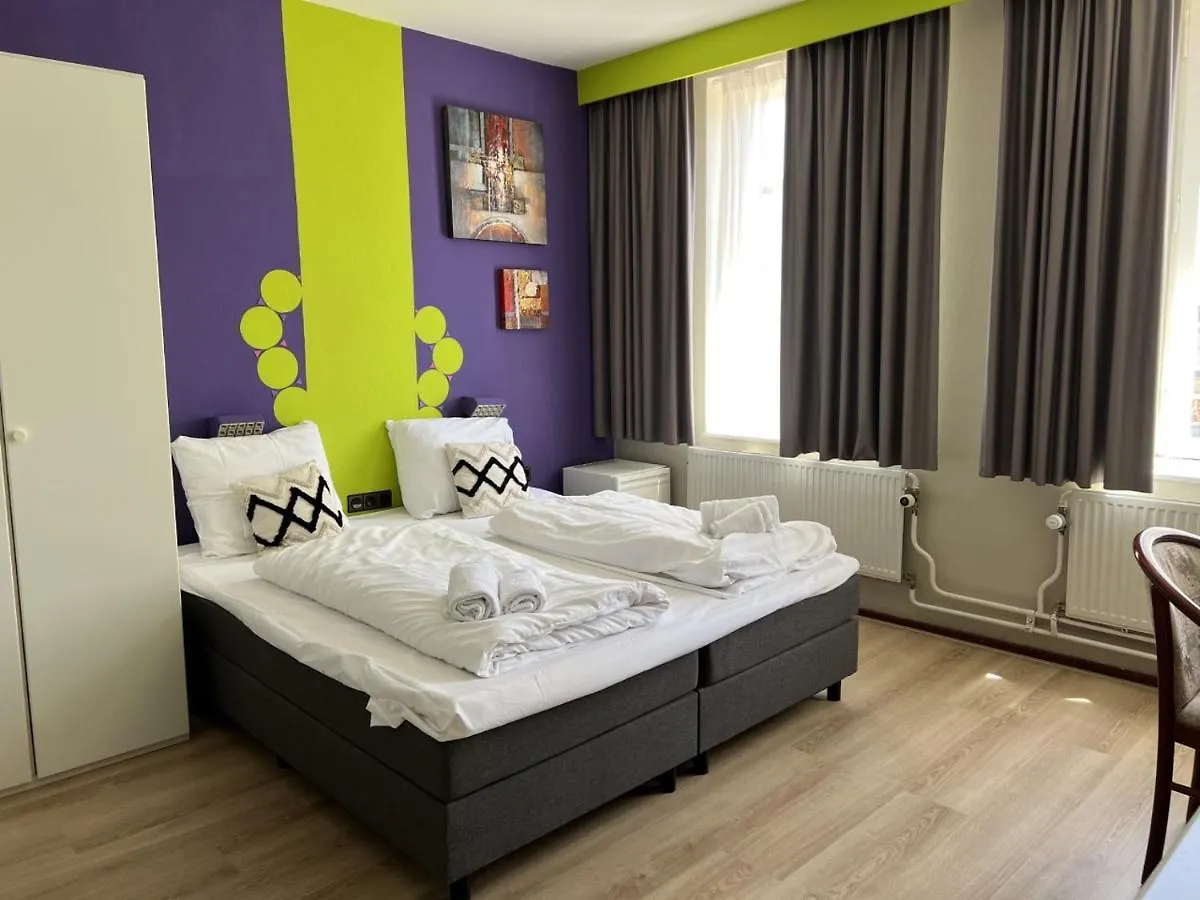 ***  Hotel Gaudi Valkenburg aan de Geul Pays-Bas